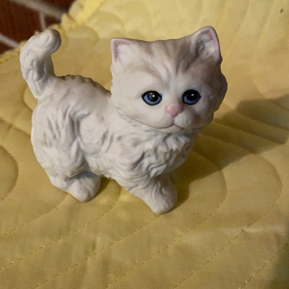 HOMCO kitty